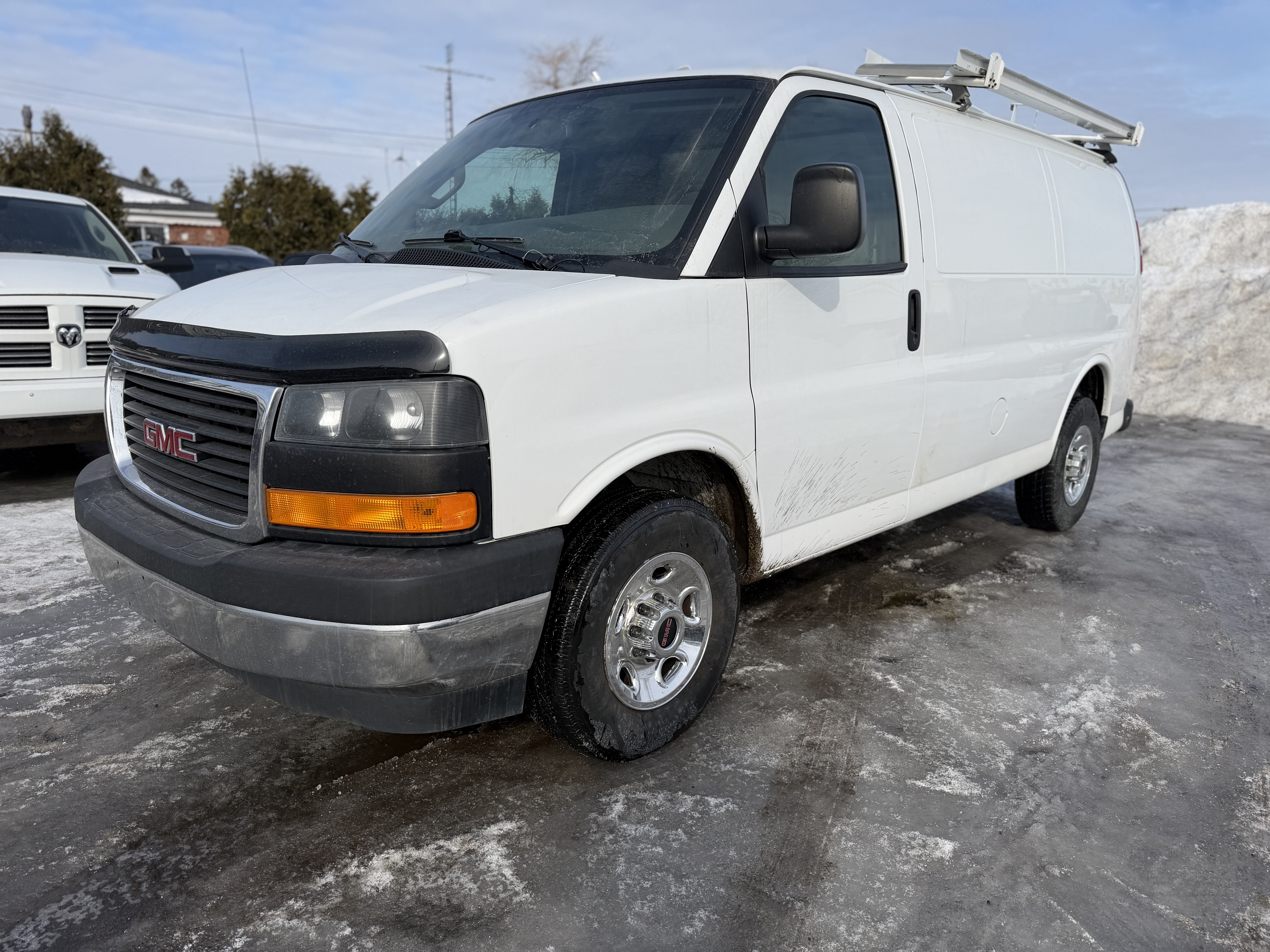 GMC SAVANA 2500