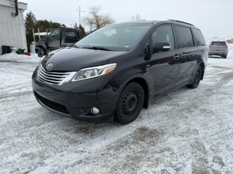 TOYOTA SIENNA 2017